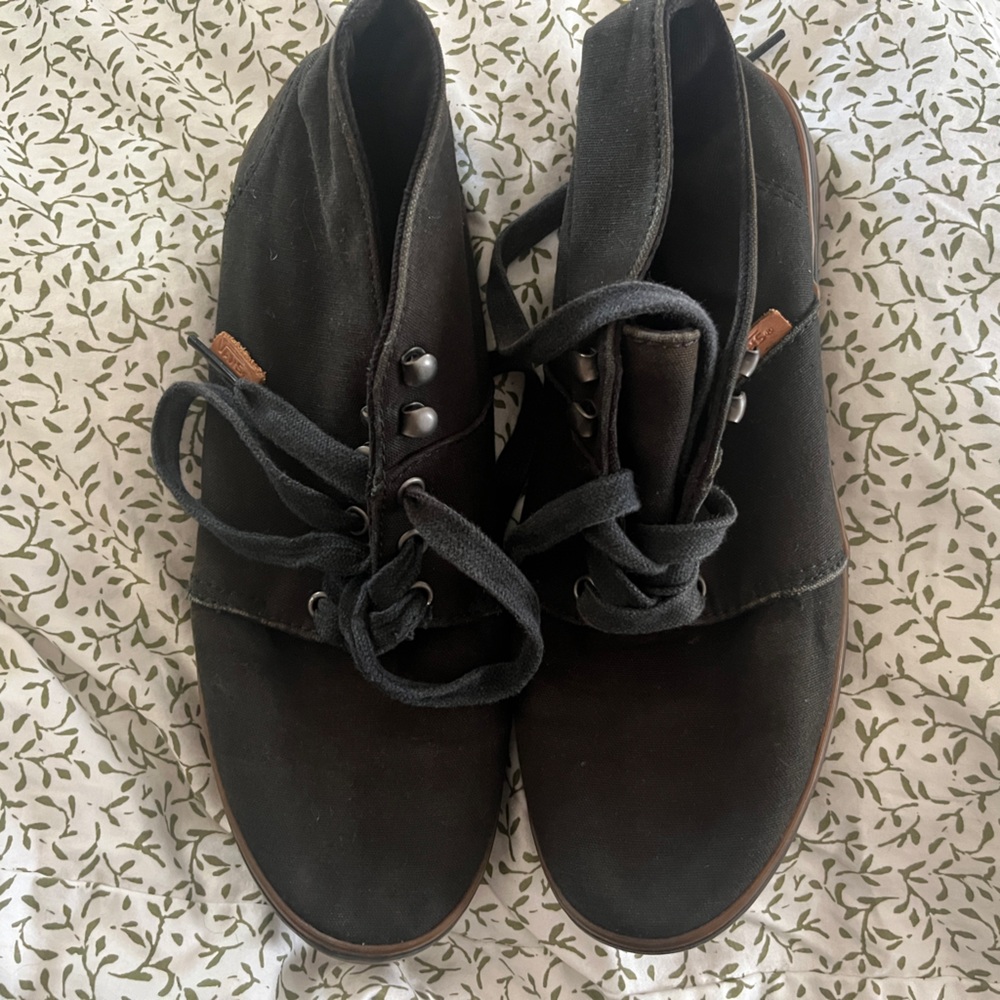 Vans Camryn Slim Canvas Black Women's Classic Skate Shoes